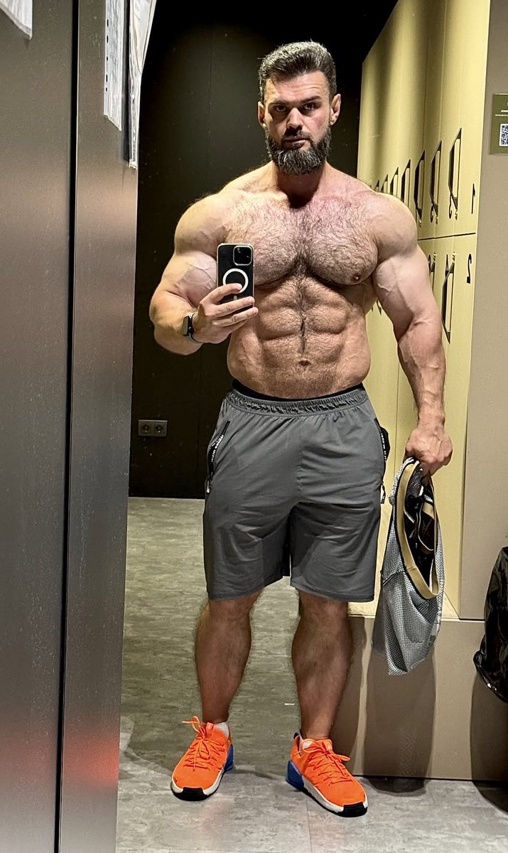 GenFlexPT's tweet photo. Current situation. IG: pavlenco_sergiu https://t.co/7es570B3Qh