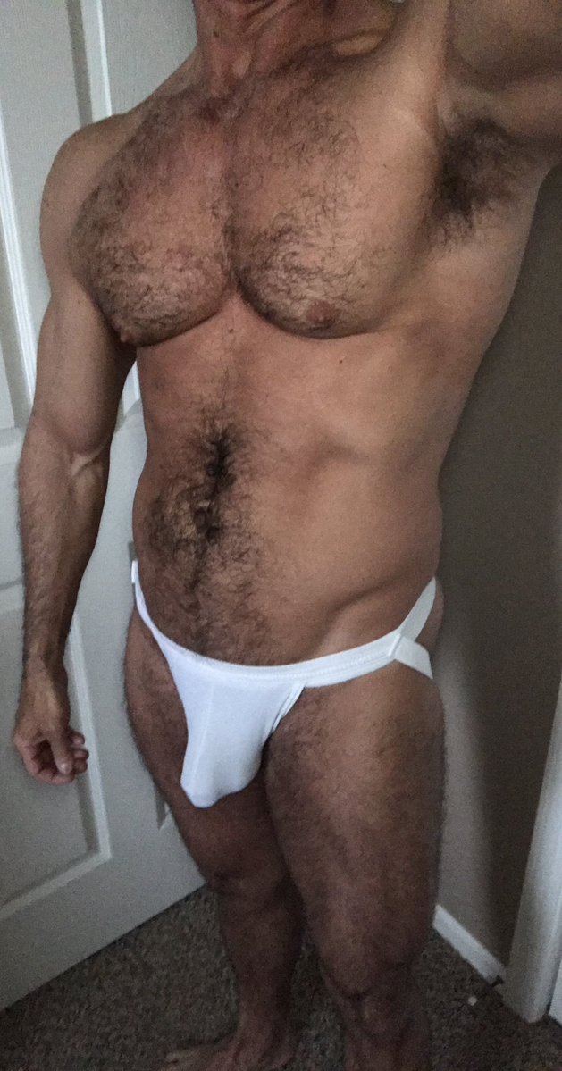 southboundduke's tweet photo. SBD - Happy Independence Day!
#southboundduke #SBD #HappyFourth #RedWhiteBlue #FitDad #HairyMuscles #JockStrap #VPL #FullPouch #Daddy #Menswear #NaturalMan #Pits #Pecs #BellyFur #SmellLikeAMan #FlauntIt https://t.co/HcmP0XAkiF