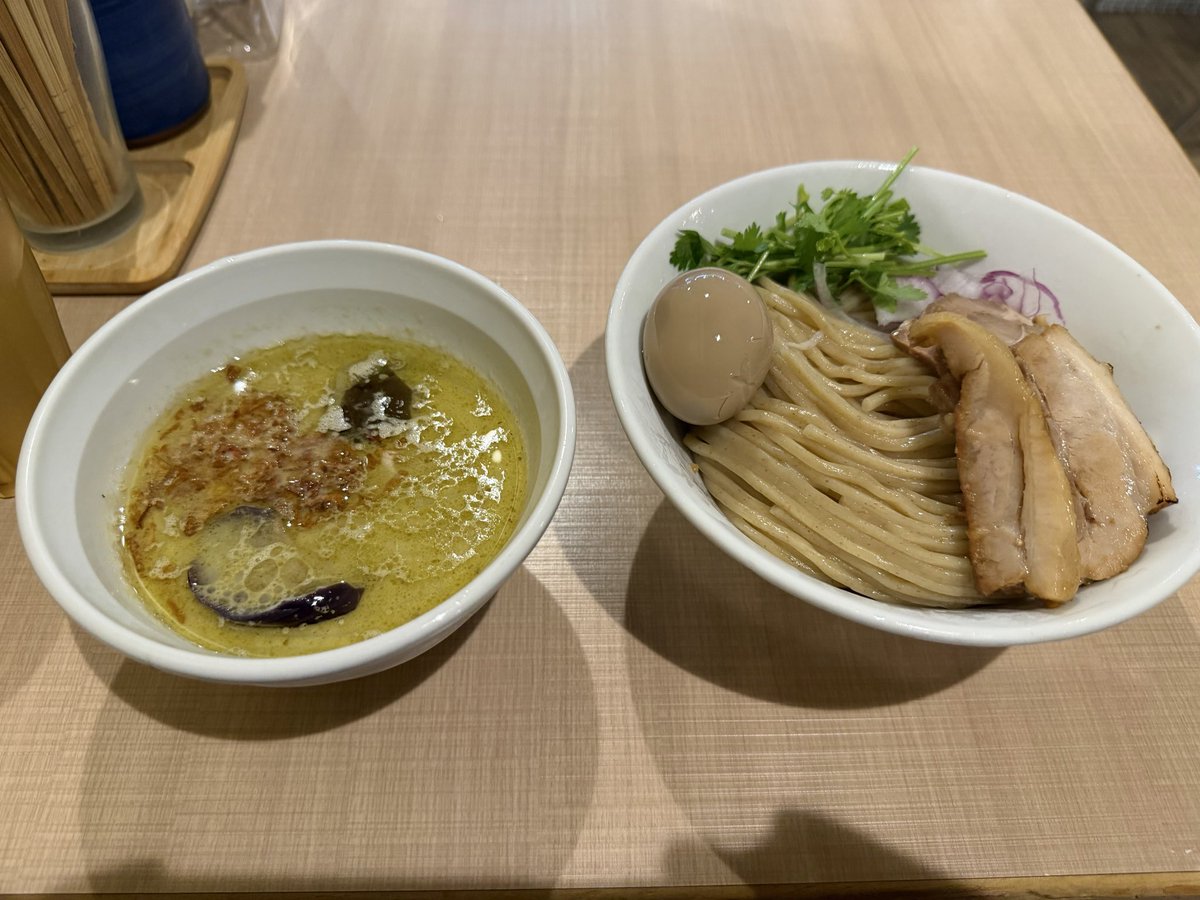 mosu_buta's tweet photo. カッパハウス所沢
先月のアジアンカレーつけ麺と今月のグランカレーつけ麺
カレーとつけ麺が想像よりも合ってて美味しかった https://t.co/Uthcmqoj1W