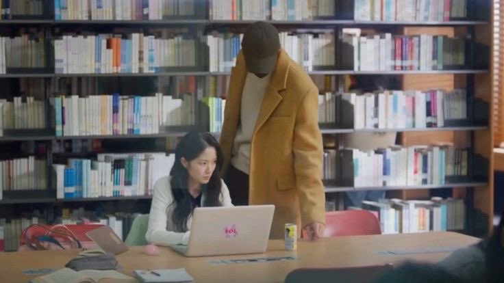 Dulseunghan's tweet photo. Pacaran diem-diem di Perpustakaan ala Ryu Sunjae dan Im Sol🤙 https://t.co/5xVYKgM7Vy