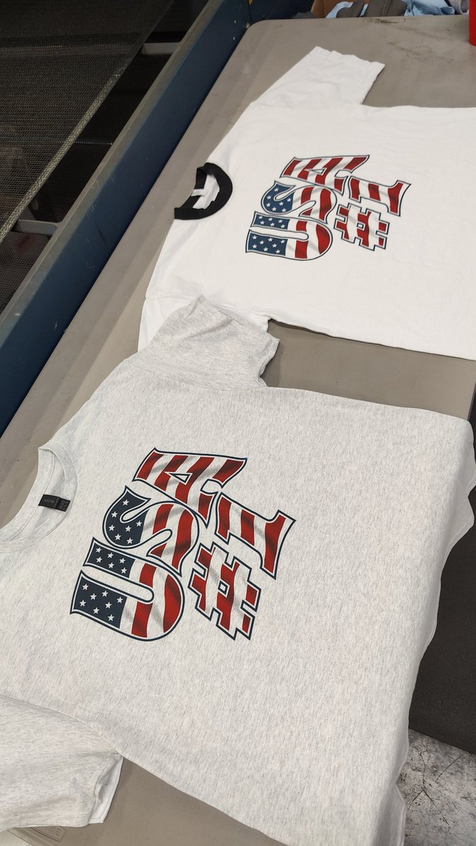 HtwoBhere's tweet photo. Happy 250th!! I made some badass shirts to celebrate https://t.co/NVKaZUxP25