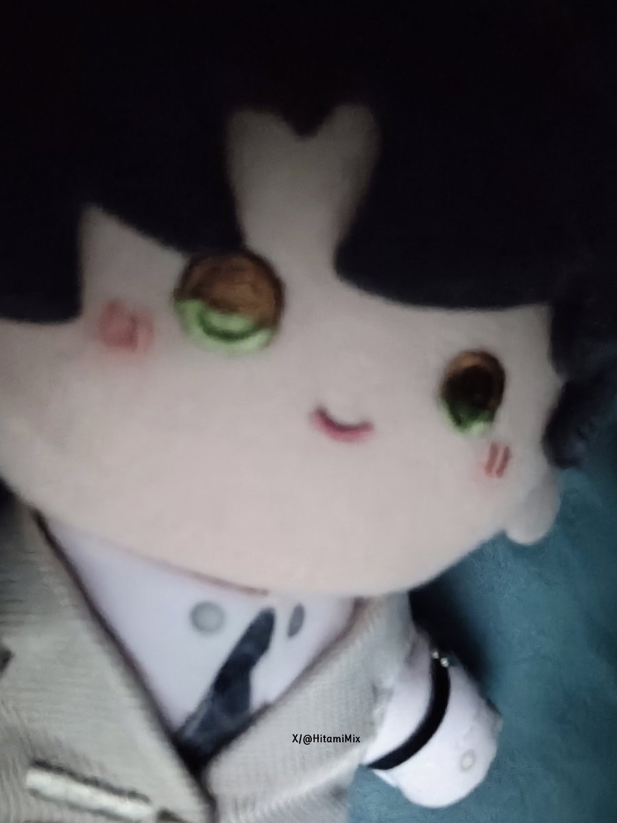 HitamiMix's tweet photo. *stare* https://t.co/XvXJWmrsic