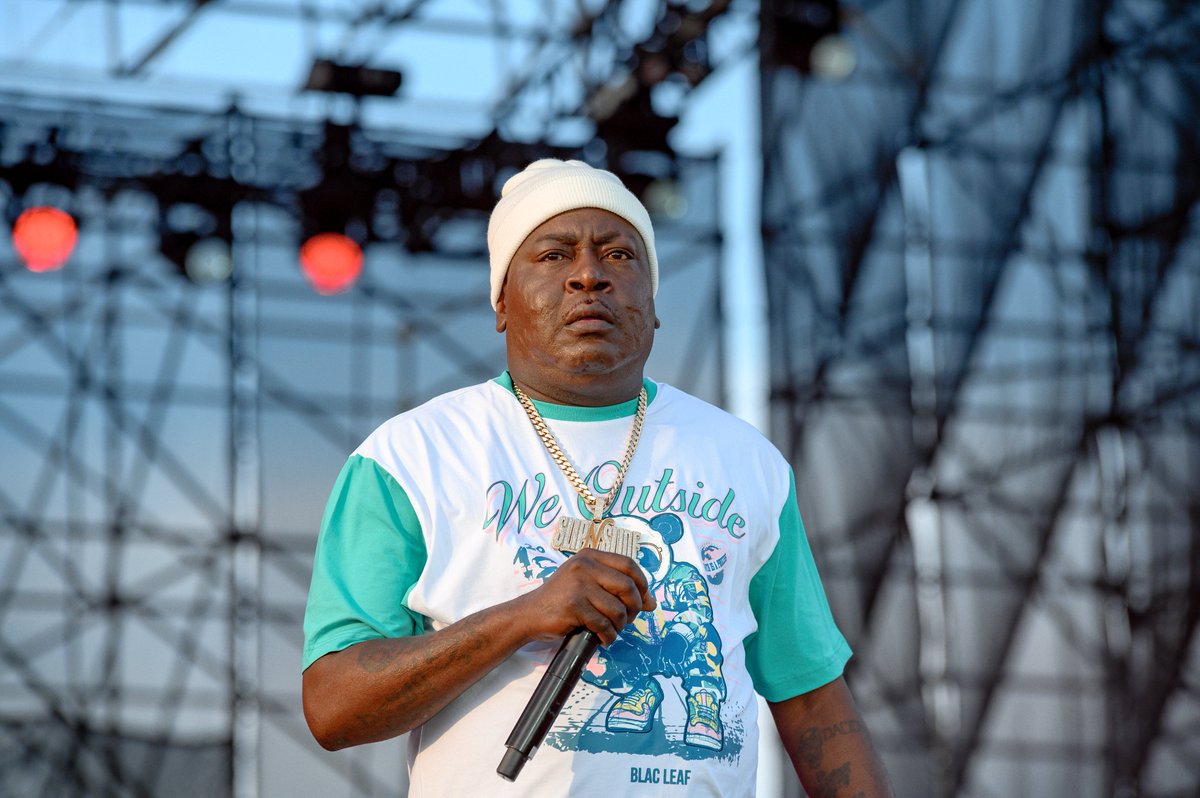 TheShadeRoom's tweet photo. Trick Daddy keeps taking shots at older women while encouraging the young girls to keep 'Spendin' Dat' despite backlash toward Yung Miami. Peep his VIDEOS: https://t.co/7SRzbWhIe8 #RS https://t.co/O3IRxv4o8a