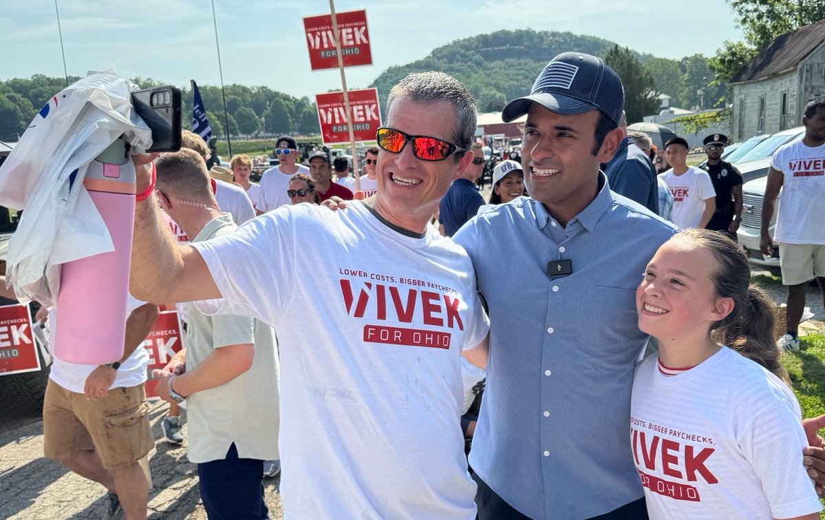 VivekGRamaswamy's tweet photo. Grateful to all of our supporters in Lancaster today. Let’s win in November &amp; deliver. 💪🏼 https://t.co/dNLQZMMb75