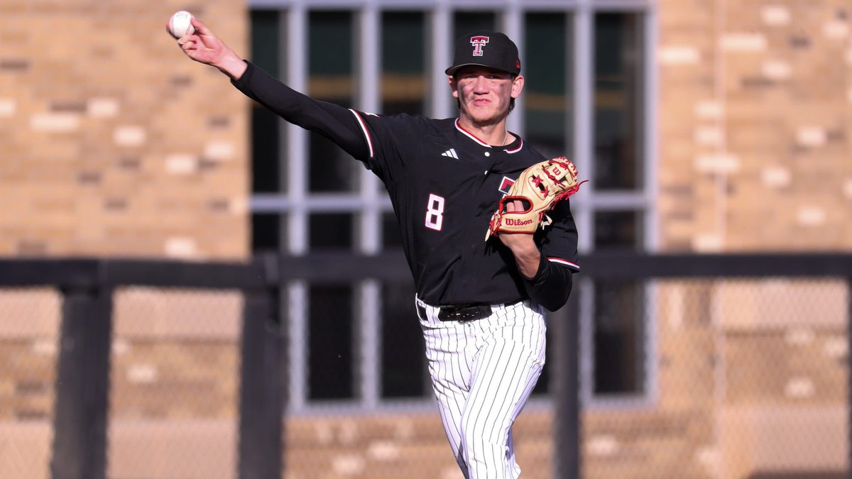 TheSargeDaily's tweet photo. GAMECOCKS LAND THE NUMBER 1 PLAYER IN THE PORTAL, IN TWO-WAY CONNOR SHOUSE!!!

This is a massive massive get for Schnall and co. though he his a draft risk but my hunch tells me he ends up on campus.

2026 Stats:
•bWAR: 2.4
•Slash Line: .353/.431/.595
•OPS: 1.026
•wRC+: 203
•wOBA: .465
•ISO: .242
•K%: 15.9% •BB%: 6.9%
•BABIP: .395
•Plate Appearances: 246
•Hits: 76
•Doubles: 18
•Triples: 2
•Home Runs: 10
•RBI: 66
•K’s: 39
•BB: 17
•HBP: 13
•Stolen Bases: 6

•pWAR: 5.87
•Games Started: 1
•Innings Pitched: 15
•K’s: 16
•ERA: 5.87
•WHIP: 1.30
•K/9: 9.4
•BB/9: 4.1
•FIP: 5.11
•xFIP: 5.19
•K/BB: 2.29
•K%: 23.5%
•BB%: 10.3%
•HR/9: 0.60
•H/9: 7.8
•Saves: 2