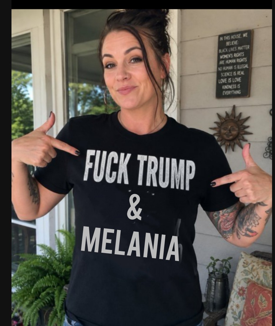 Dlowkey7's tweet photo. @HipCheck520 @MELANIATRUMP https://t.co/B7Z4bY0jxs