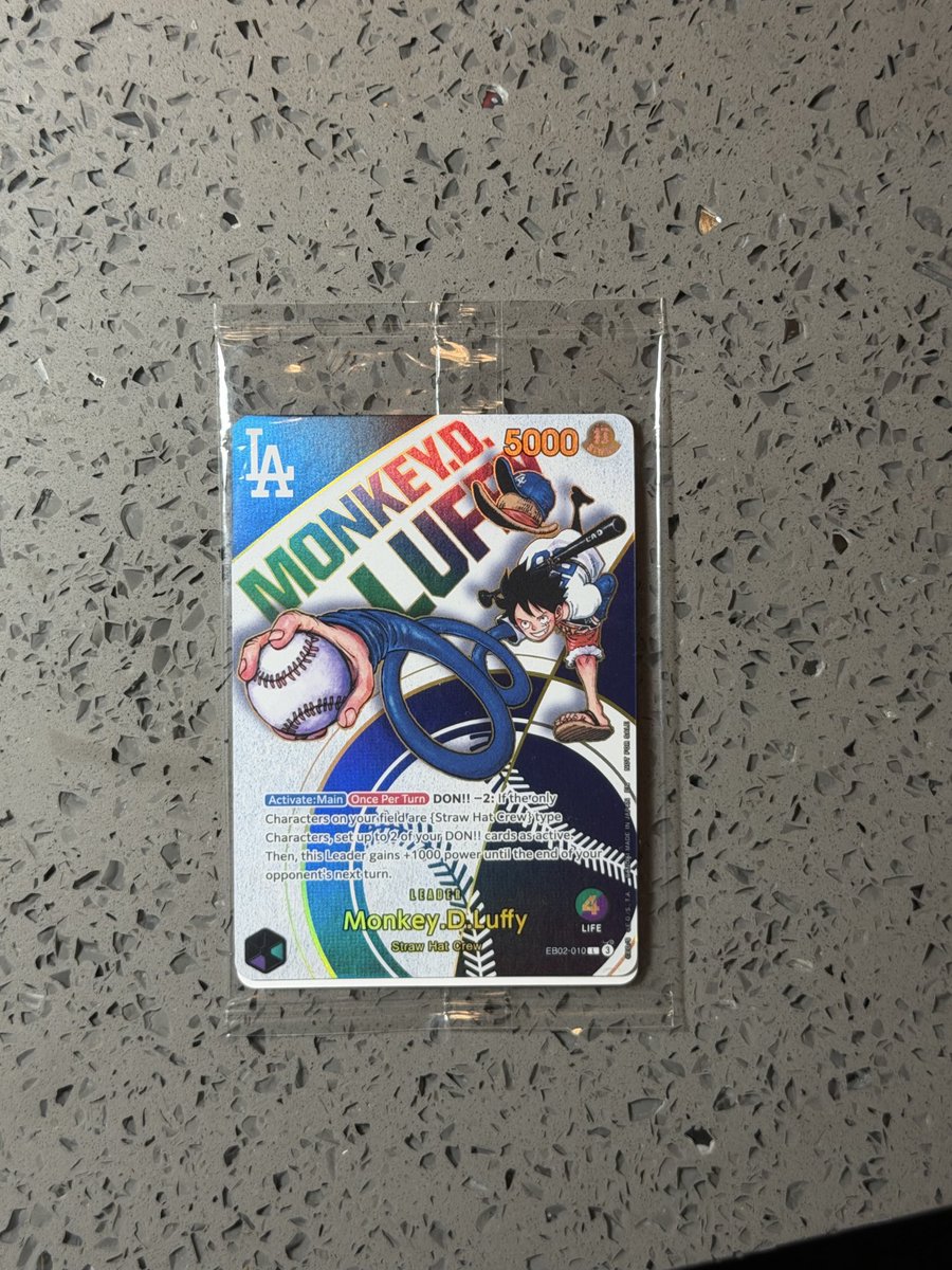 memoscards's tweet photo. Look what I found… still sealed 📈📈 @CardPurchaser https://t.co/ne6jDZfbiW