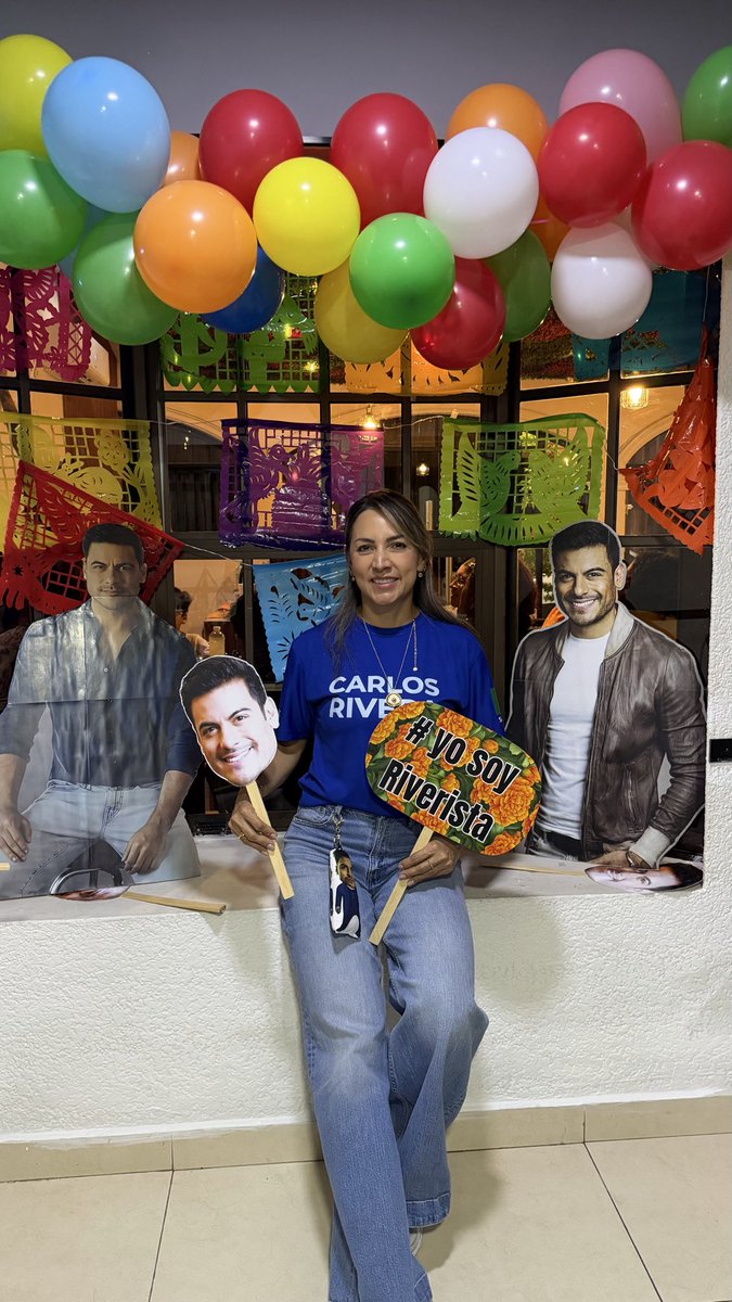 almacampestre's tweet photo. Feliz día del Riverista y mientras que yo respire yo voy a quererte 🎤🎶, gracias por tanto amor en tus canciones 🥹
@ClubSoloTuTamps @ClubSoloTu 

#FelizDíaDelRiverista
#CarlosRivera22AñosDeCarrera
#CarlosRivera  #Riveristas #ClubOficialSoloTu 💙
#SedeTamaulipas 🇲🇽🇲🇽🇲🇽 https://t.co/iTuOV6okeH