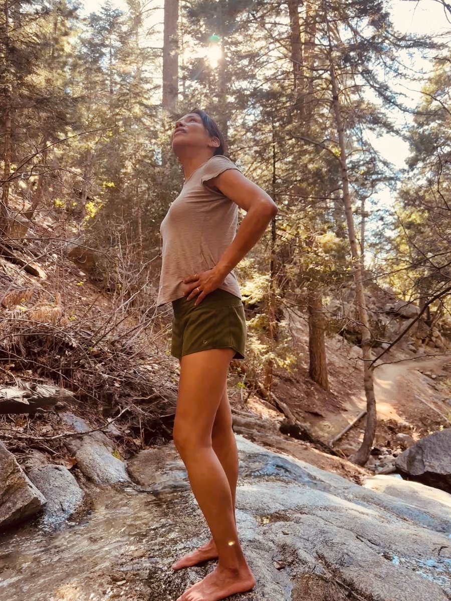 tonantzin's tweet photo. Wishing everyone a safe, joyful Fourth of July. Hope your day is filled with family, friends, laughter, and a little time to enjoy the summer. ❤️🤍💙 https://t.co/c9XZC5ISIA