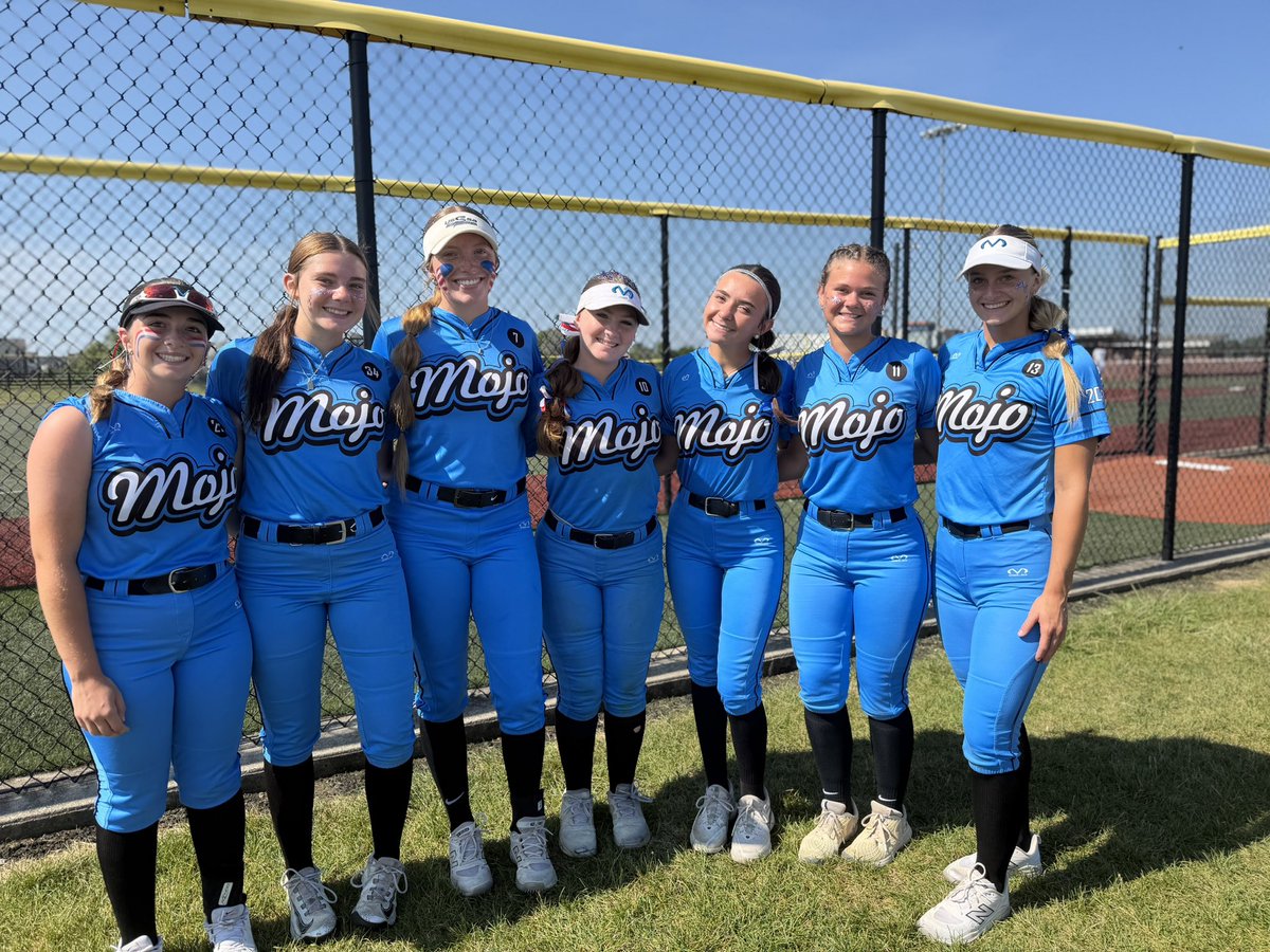 ohiomojobako's tweet photo. Game 1 of bracket play = W!

Pitching:
A. Rush 2027 with a 5.0 IP no hitter and 5ks
L. Grieshop 2028 1.0 IP and 1k

Batting:
A. Rush 2027 - 1.000 with a single, double, and home run
S. Brumfield 2027 - 1.000 with a single and walk
I. Swisher 2028 - 1.000 with a single and sac bunt 
L. Grieshop 2028 - .667 with single and triple

Back at it at 6:30 💪
Happy 4th!!