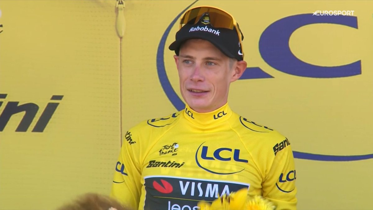 bill_inlove's tweet photo. Jonas hoy va a dormir siendo el campeón vigente de la Vuelta a España, campeón vigente del Giro de Italia y líder del Tour de Francia.  ❤️💗💛
#TDF2026 https://t.co/tfgQaWNMZX