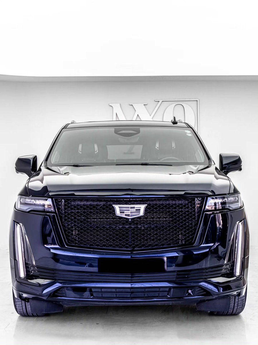 nocarcontext's tweet photo. CADILLAC ESCALADE 600 🖤🖤 https://t.co/VJ2L41tiWY
