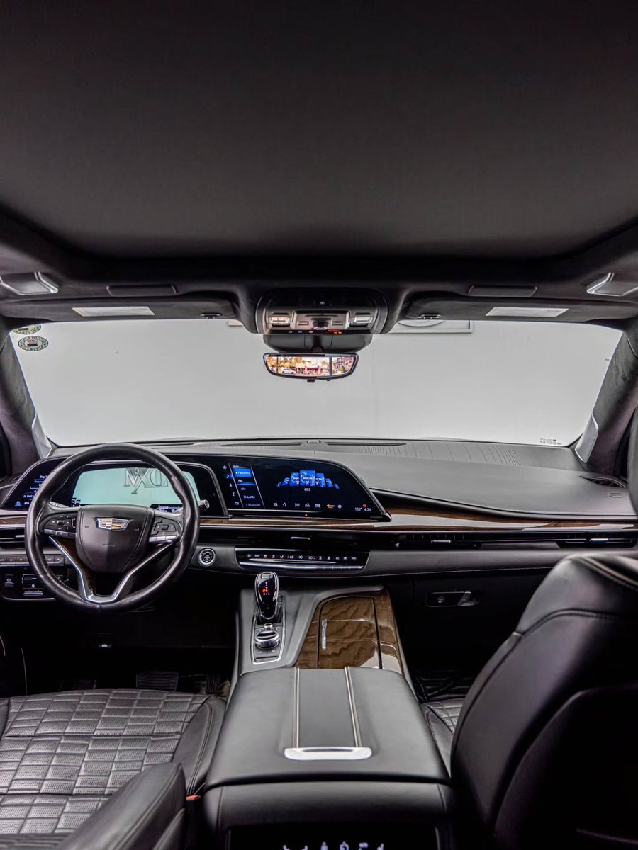 nocarcontext's tweet photo. CADILLAC ESCALADE 600 🖤🖤 https://t.co/VJ2L41tiWY