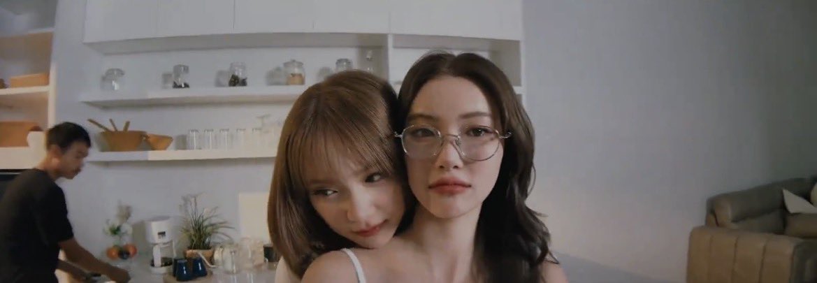 janxjingjing's tweet photo. best partners, best chemistry, best actresses and most beautiful couple we’ve ever witnessed 😭❤️‍🩹 https://t.co/kSZ2zz0rPX