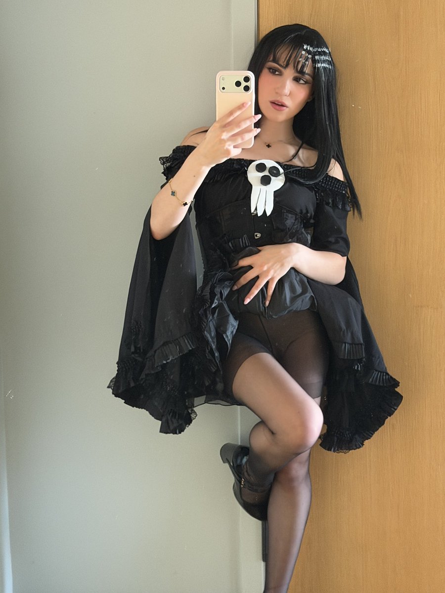 racksonrays's tweet photo. ax day 2 🖤 https://t.co/eyEF6OXlHA