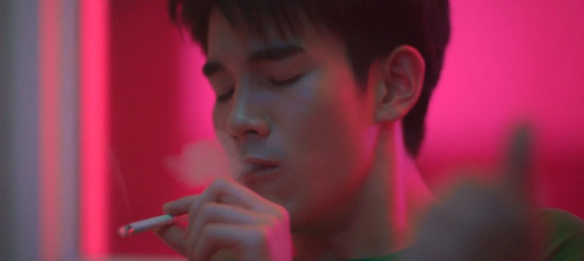 awanattaww's tweet photo. dua-duanya gabisa ngisep rokok, udah lu berdua saling isep aja ngapain ngide ngisep rokok segala dahk 🥱🥱 https://t.co/lotWWAVPyR