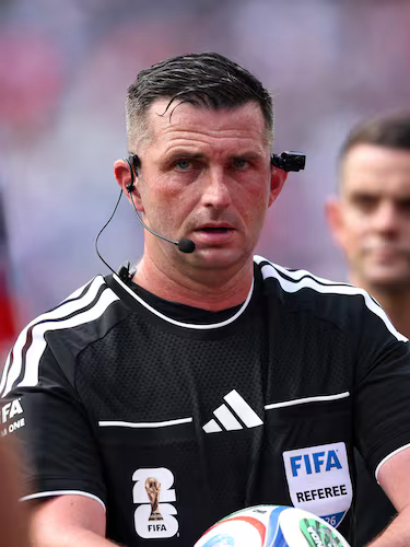 wachngolo's tweet photo. #Canada playing a rough game and this bitch allowing it
how this possible 15 fouls for canada 2 yellow cards / 6 fouls for morocco 4 yellow cards , who is this refree 100 % scam make no sense
shitty MF https://t.co/ocDwvbGh1n