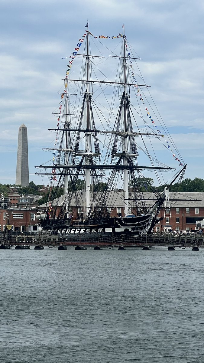 BarNoneMark's tweet photo. A little Tea Party and Boston Harbor cruise for the 4th of July. Happy Birthday America 🇺🇸! https://t.co/V2W6s4XyAi