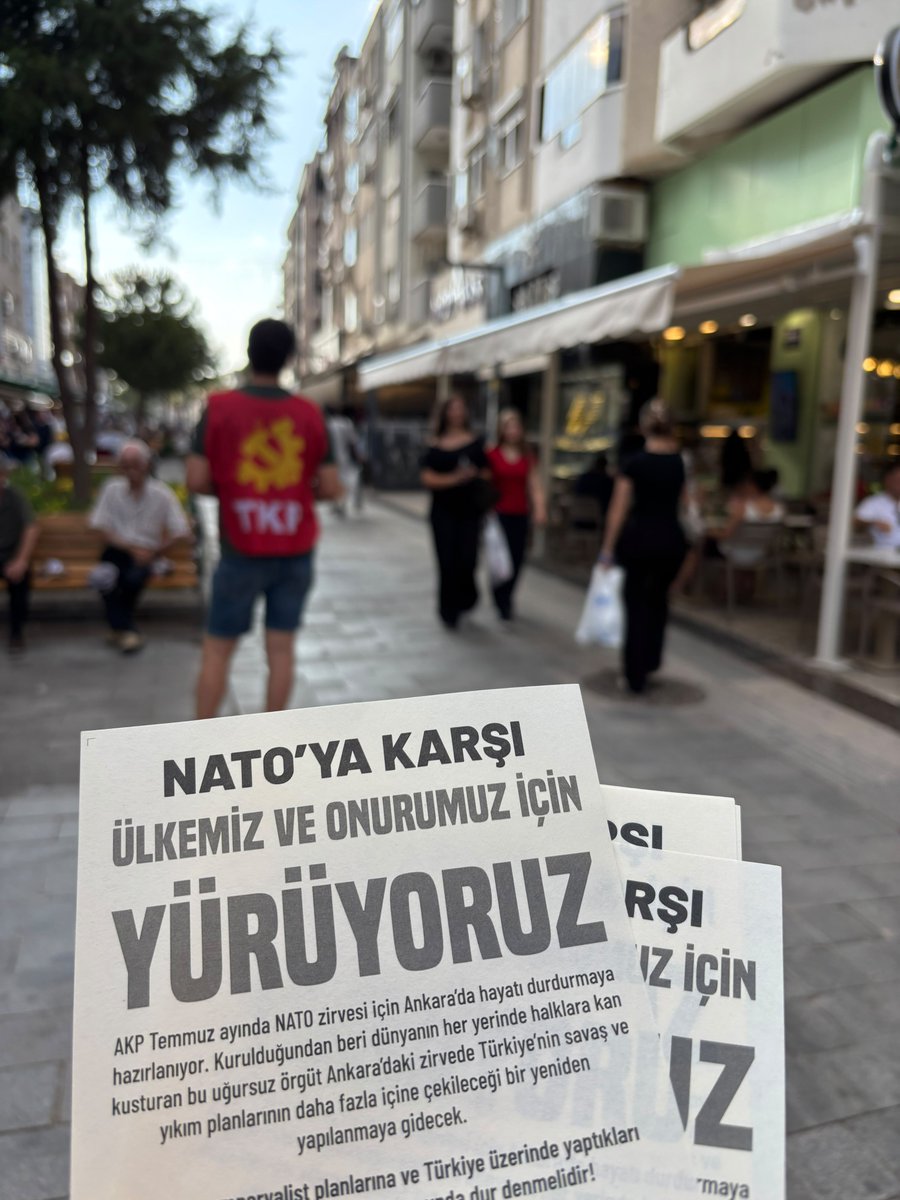 KoopBuca's tweet photo. NATO'culara, işbirlikçilerine ve bu ülkeyi emperyalizme teslim etmek isteyenlere geçit vermeyeceğiz!

Yaşasın yaşam, bağımsızlık ve sosyalizm!🚩✊🏻

🗓️5 Temmuz Pazar | 18.00
📍Buca Forbes Seda Pastanesi Önü

#tkp #izmir #buca https://t.co/uy1ZJ4KgC6