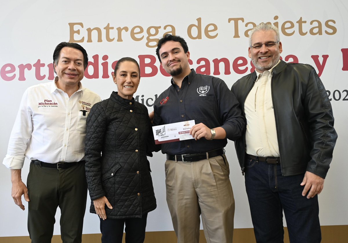 Claudiashein's tweet photo. En Michoacán ya tenemos un sistema universal de becas, desde primaria hasta la universidad. Una beca es mucho más que un apoyo económico: es un acto de justicia social que permite cambiar historias y garantiza que ninguna niña, ningún niño o joven tenga que abandonar sus estudios por falta de recursos.

Es, además, un mensaje de amor: pensamos en ustedes, confiamos en ustedes. Son el presente y el futuro que continúa con esperanza, haciendo realidad los anhelos de nuestro pueblo.