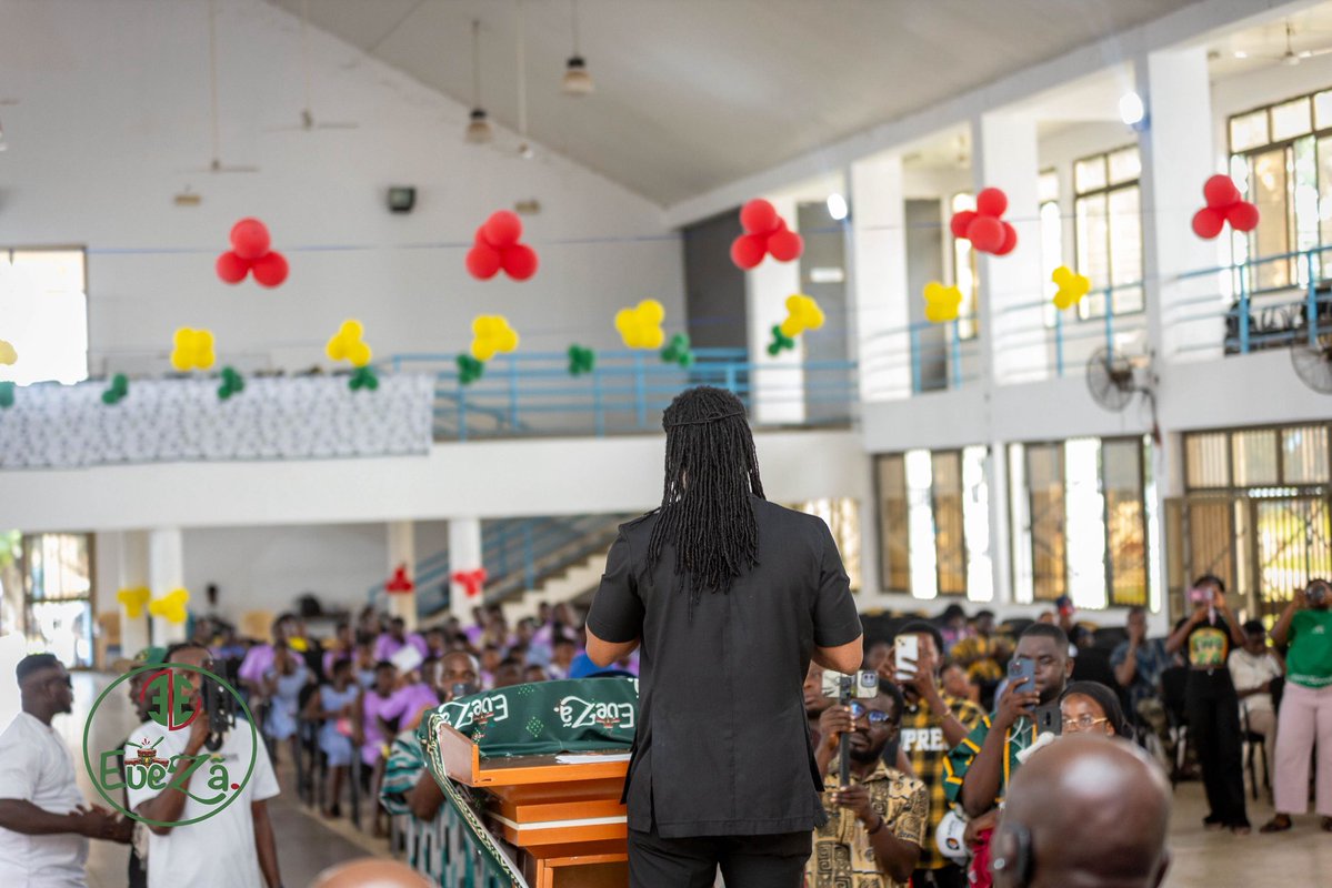 ewezaGH's tweet photo. One vision. One message. One purpose.

Our Founder addressing the audience at the EweZa Official Launch.

#Eweza2026 #Eweza https://t.co/2b6HCEWe96