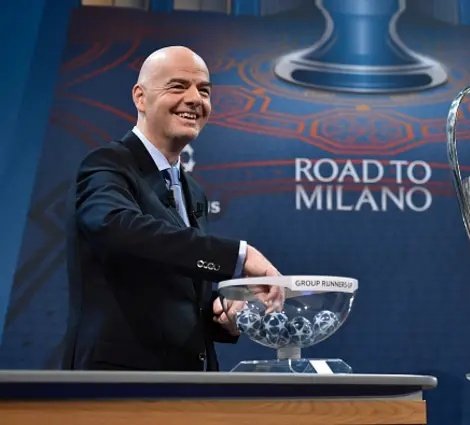NoodleHairCR7's tweet photo. I have no idea how this guy went from picking balls during UCL draws to becoming the FIFA President https://t.co/6W1pebYBpA
