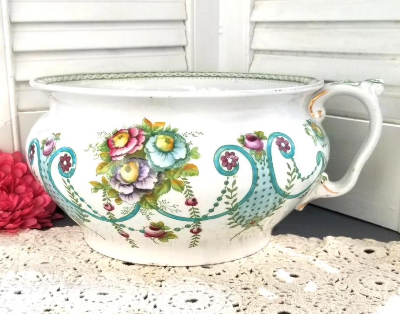 Evie_Hourglass's tweet photo. July Sale - All items 20% Off! https://t.co/vIsTHjQH2v #porcelain #glass #artglass #prints #vintagejewelry #vintage #antiques #giftforher #giftforhim #vintagefinds #Etsy #etsystore #etsyshop #pottery #homedecor #kitchen #etsygifts #EtsySale #etsyfinds #vintagegift #giftidea https://t.co/lMKc0recOG