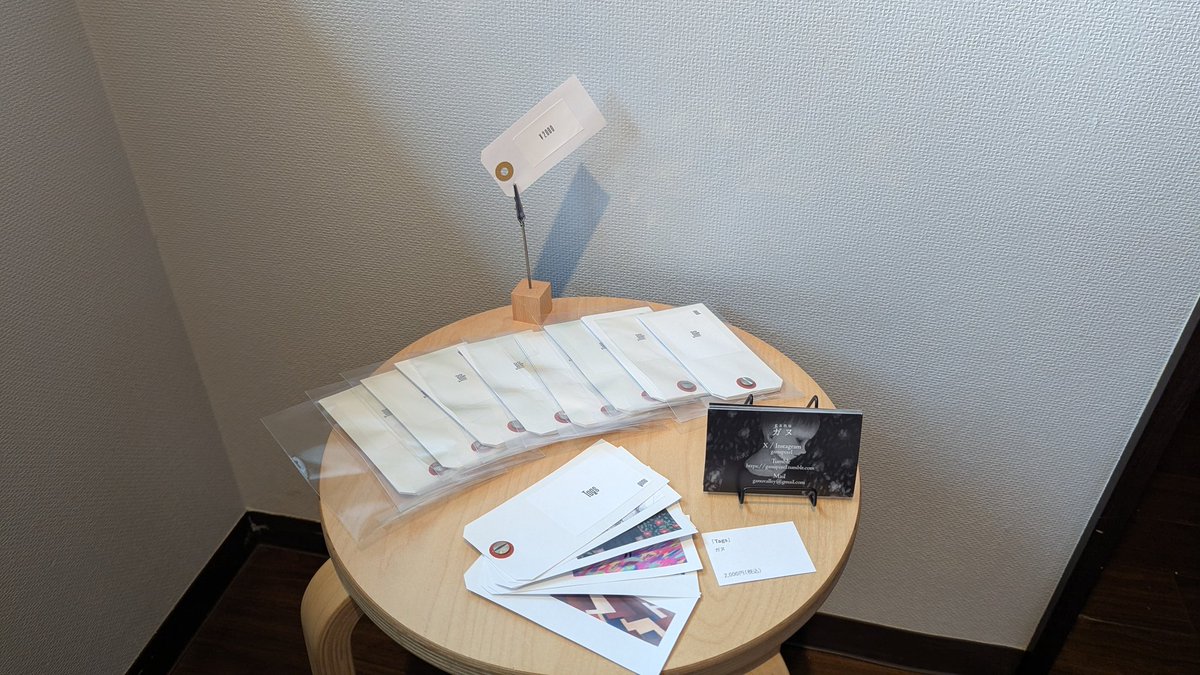 ganupixel's tweet photo. アートブックフェア出展の様子 https://t.co/ahrp8QtHYw