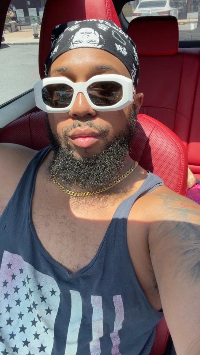 kingisthetitle's tweet photo. Baby You’re A Firework 🎆
Happy Independence Day 🧨 https://t.co/r2kzlYUKMw