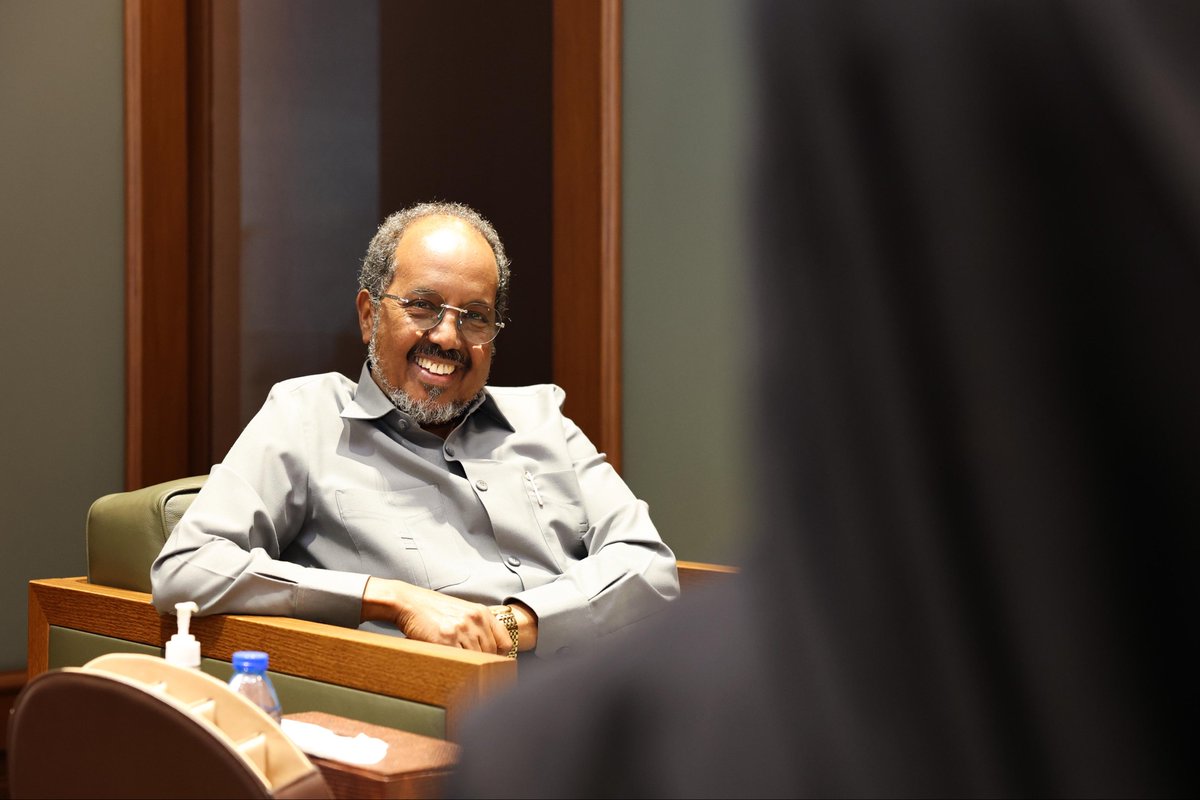 TheVillaSomalia's tweet photo. President @HassanSMohamud received Nadia Mohamed, Mayor of St. Louis Park, Minnesota, at Villa Somalia Presidential Palace.

The President praised Mayor Nadia’s distinguished leadership and encouraged her to continue promoting stronger Somalia–United States relations and the positive role of the Somali diaspora in advancing cooperation and development.