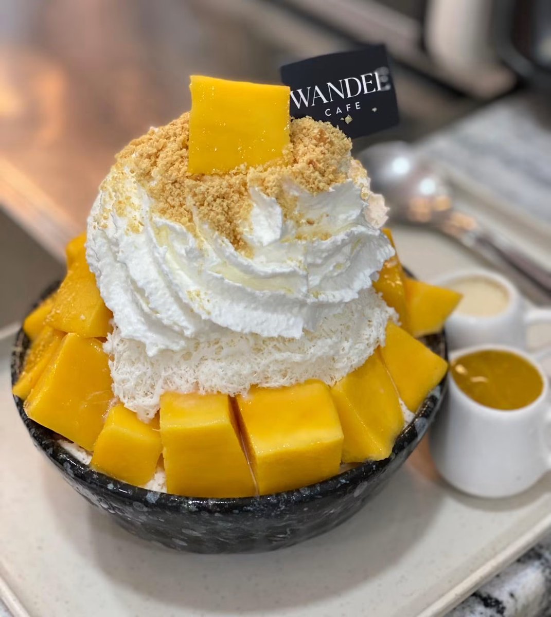 Wow_2569's tweet photo. หวานละมุนแบบนี้ 
       ไม่ลองไม่ได้แล้ว 🫶🏻🍧

4 หน้าที่ว่าเด็ด จัดเต็มมากฟินเวอร์

📍พิกัดร้าน wandee cafe 
#คาเฟ่ปราณบุรี  #วันดีคาเฟ่ https://t.co/XfVYgNCEjb