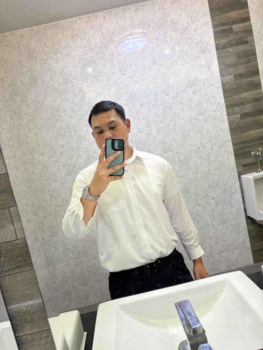 PuminT60894's tweet photo. นักศึกษา🤍😴#fypシ゚viral https://t.co/ospY0u5544