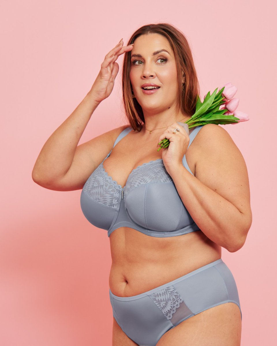 Brastop's tweet photo. Everyone's obsessed with Adella... and we totally get why. 💘 Beautiful support, an incredible fit, and they're disappearing fast. 😍 If you've had your eye on one, now's the time to make it yours before it sells out.
https://t.co/AU4Ax0YgpV https://t.co/64gu9hPuGM