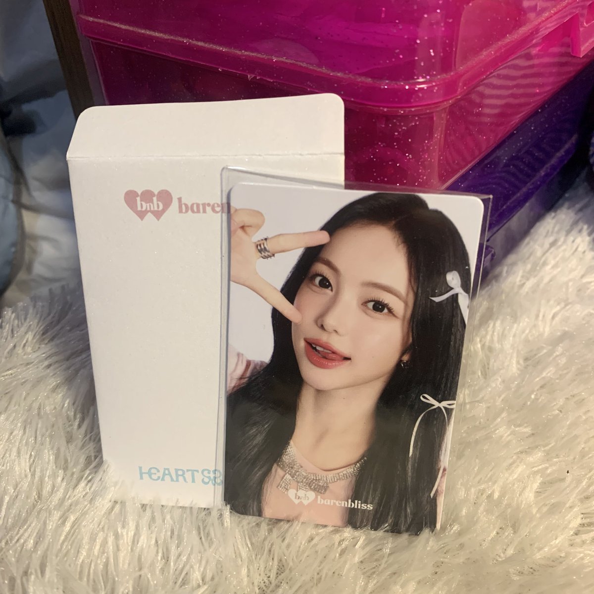 taechimssii's tweet photo. WTS WANT TO SELL PHOTOCARD PC IAN HEART2HEARTS H2H X BARENBLISS BNB VER 2  

- goodcondi blm dibuka juga dari sleeve nya safety packaging
- ofc benefit dari bnb x h2h
- 60k inc all, shopee udah xtra https://t.co/CiBd07BX3t https://t.co/vlCmpr8veg