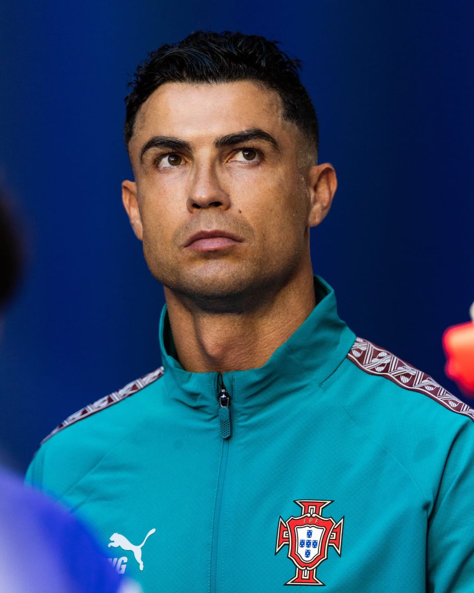 TeamCRonaldo's tweet photo. 🎙️Luis Enrique 🇪🇸:

"If Spain doesn't win the World Cup? I hope Portugal wins the World Cup." https://t.co/FbUrZSNZJp