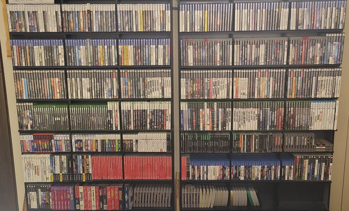Azuren — Cancel your PS+ #SavePhysicalGames 💿 tweet media