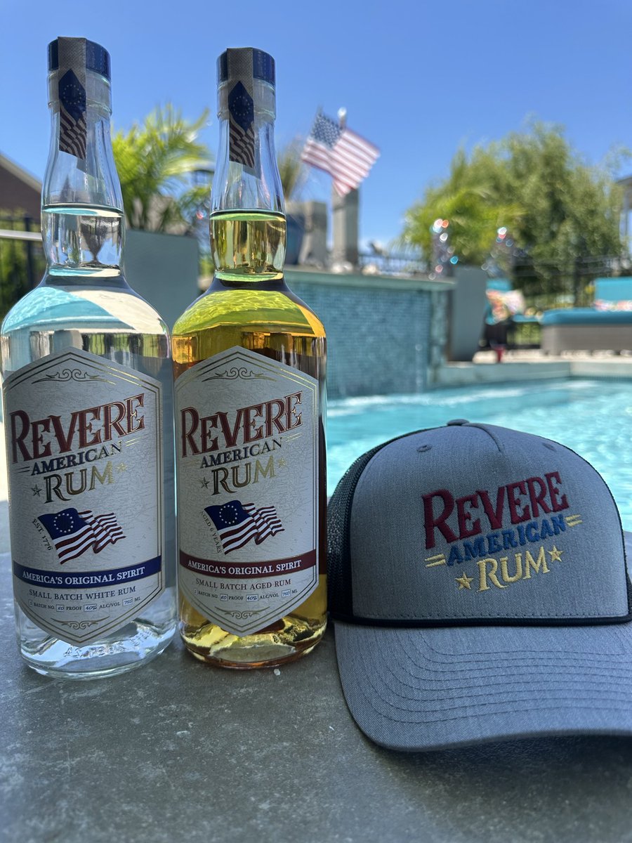 RevereRum's tweet photo. 4th of July Pool Days🇺🇸 https://t.co/BZvEa0mVtd