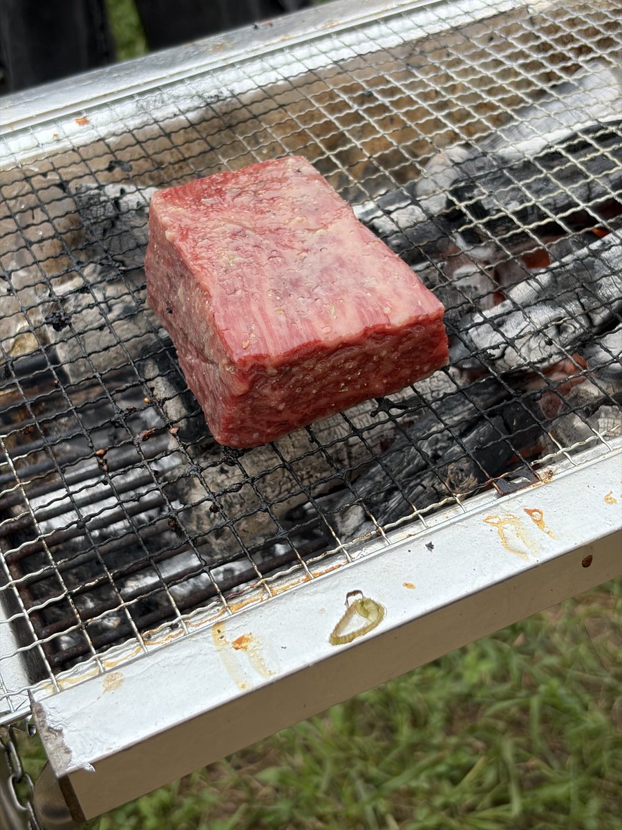 trc_pd's tweet photo. 🍖 https://t.co/2pV9Snq9s7