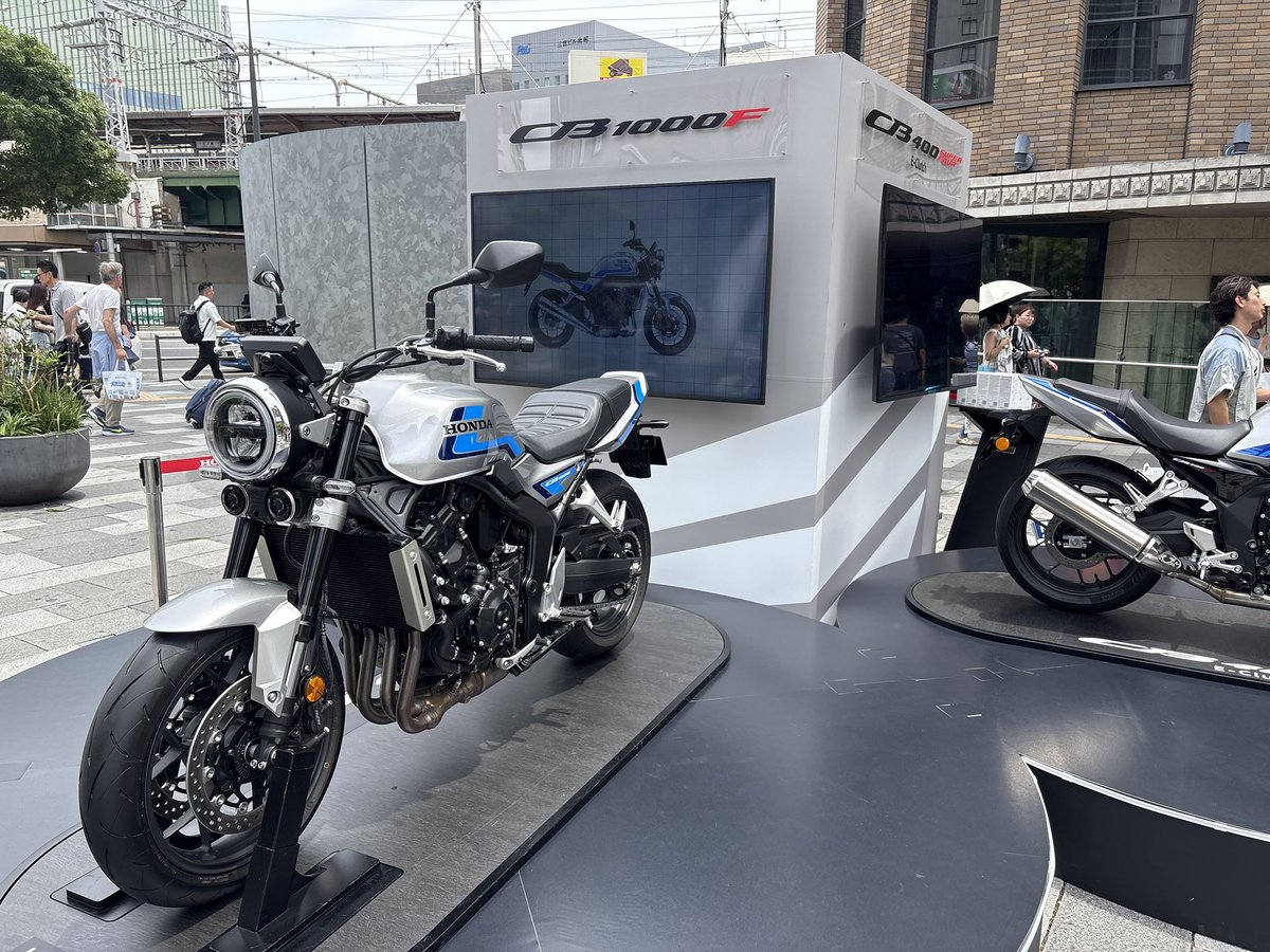 Daisu_si_Take2's tweet photo. 麻雀終わりに
バイクのイベントしてた！

#FINDCB https://t.co/UoYvWC6S9S
