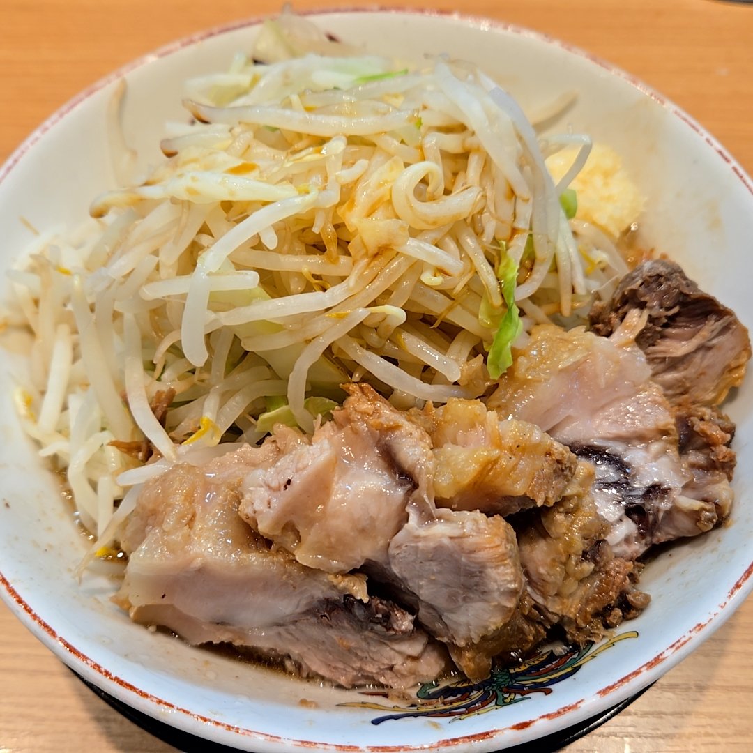onaka36's tweet photo. 豚山でミニぶた。開店してすぐ行列でした。
#株主優待 https://t.co/V63k1CoTCf