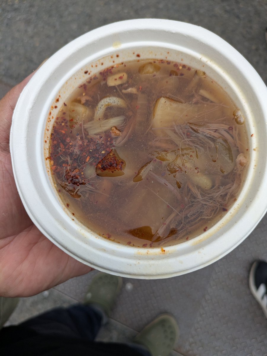 A7hFk's tweet photo. 熊肉は開始三十分で売り切れて有りつけず🥲
その代わりに鹿と猪はたらふく食いまくった🫎🐗🥩🥩🤤🤤🤤

#丹沢ジビエ祭り https://t.co/86nRVBEtHV