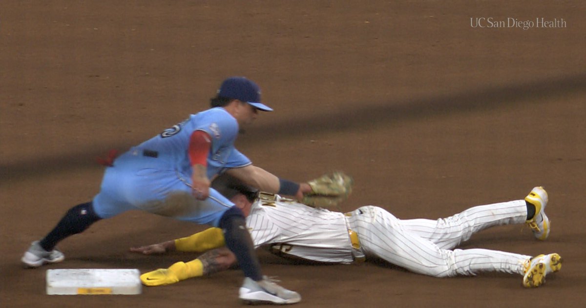 RyanCohen24's tweet photo. Out, per MLB replay https://t.co/DBvaaEyq3L