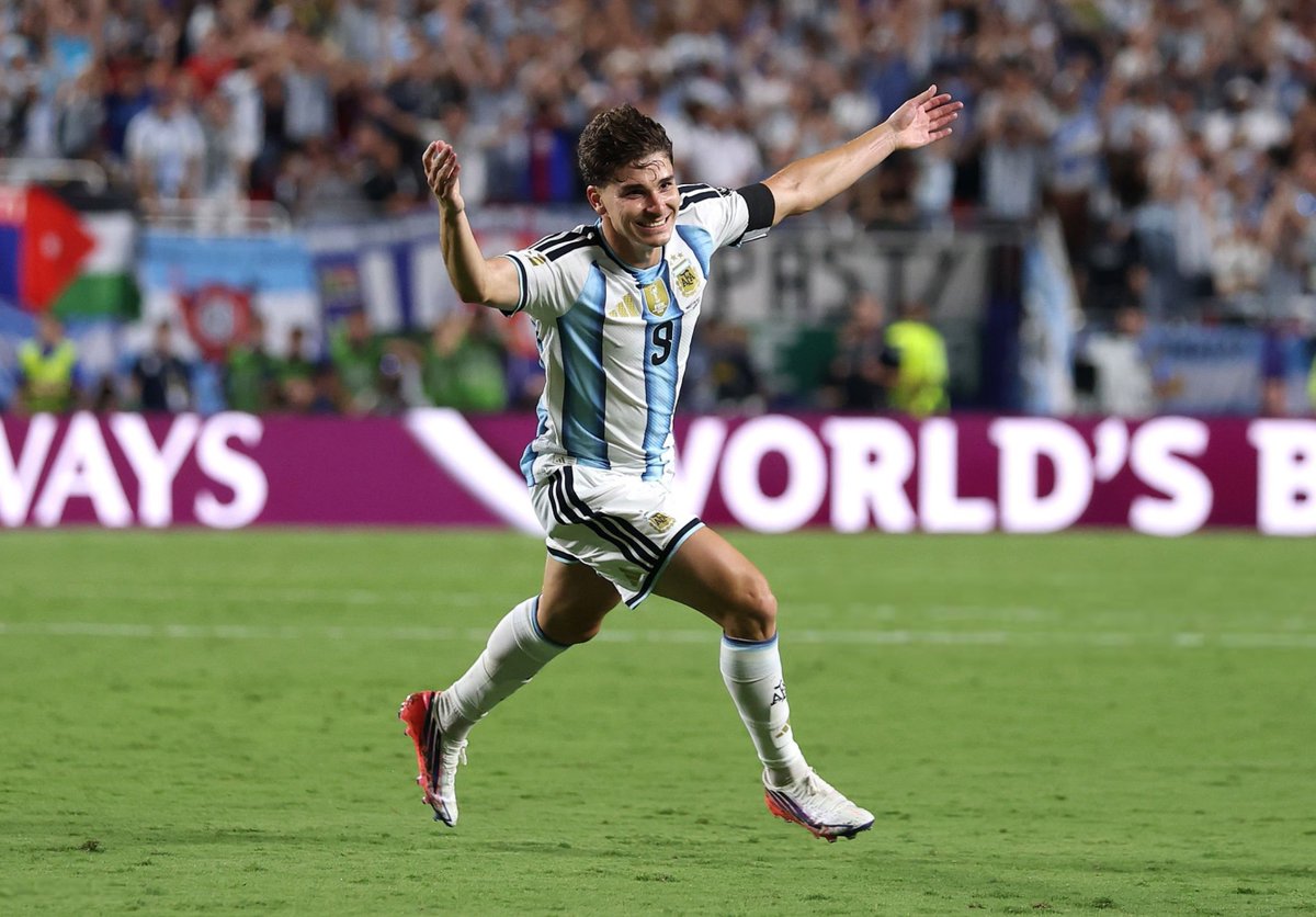 HihQualit's tweet photo. Julian Alvarez

#FIFAWorldCup | #ARGSUI https://t.co/1t7sTd34It