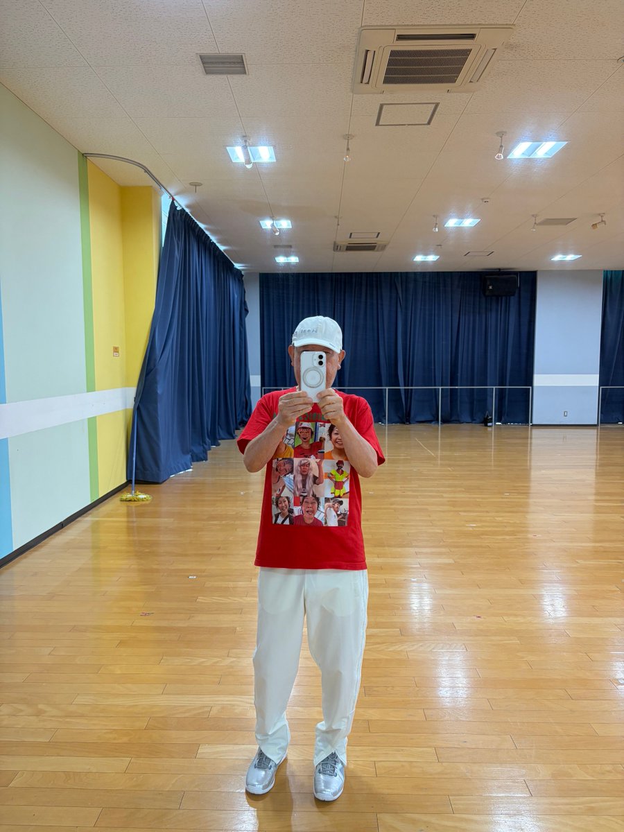 K68526183's tweet photo. ジムに来てます。
これから、和美インストラクターのエキサイトエロ45分のプログラムに入ります。
日曜日はステップが難しいので大変です。
でも、頑張っちゃう。
#エキサイトエヤロ
#和美インストラクター https://t.co/ORsmAndehz