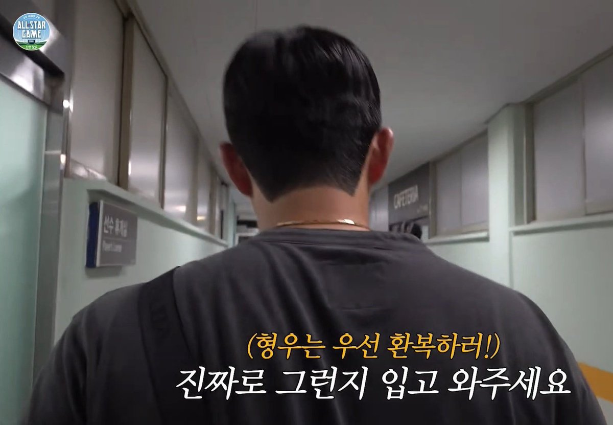 holoholoIo's tweet photo. 이덩치에서 빅토리아시크릿바디미스트향이 난다는거아냐 플로럴 머스크 향이 난다는거잖아 다죽어보자 https://t.co/otnYePY5ee