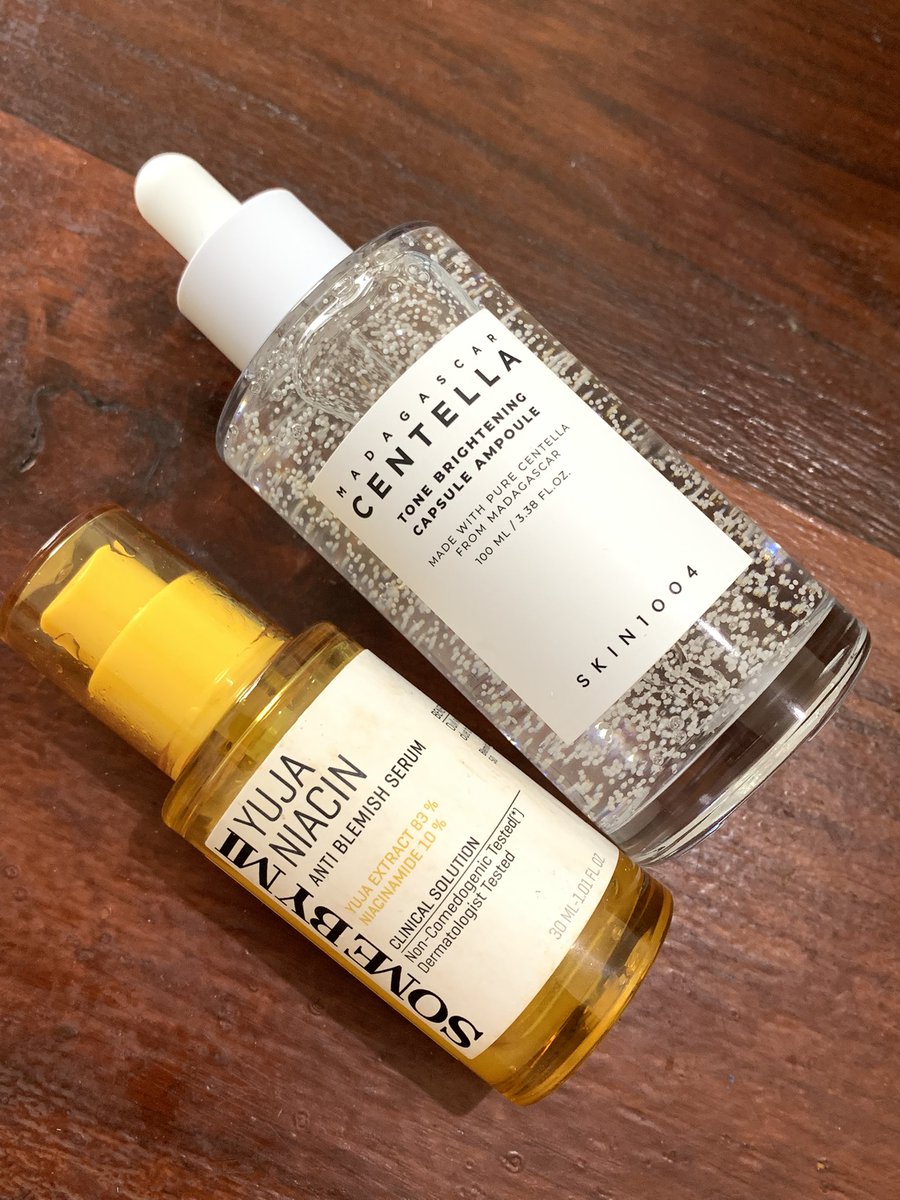 bibimbap_qq's tweet photo. 📎 skin1004 brightening ampoule, https://t.co/F6G60d6cA6

📎 SBM yuja niacin blemish serum, https://t.co/yq1vGmdpcl

2 serum ini GONG nya🥇, pakai ini bekas jerawat ku yang kehitaman  lama lama memudar👏🏻

Cepet meresap &amp; aman untuk kulit ku yang normal to dry 💯 https://t.co/gYTvQLGQjC