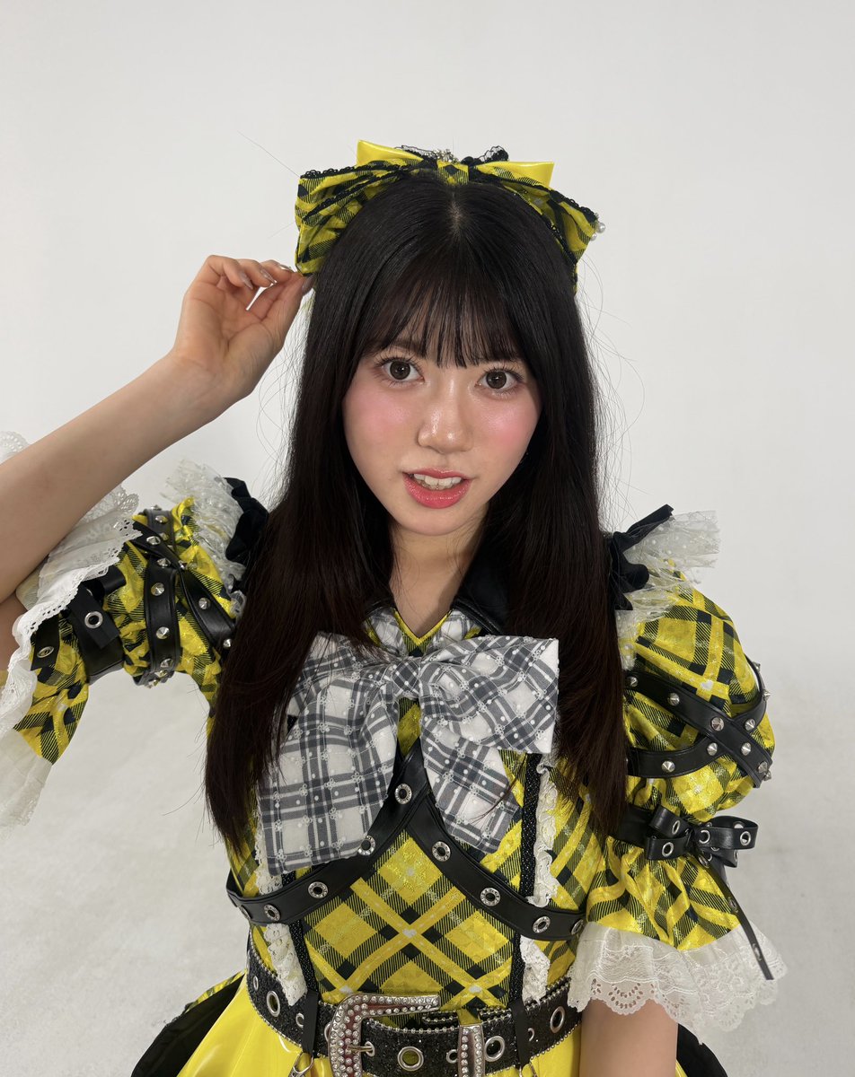 smileknee's tweet photo. 加藤玲奈この顔でアイドルとか正気か？
こういうアイドルとか女優ぶって全然売れずに数年後グラビアに力入れるパターン見飽きたんだわ。
身体ピチピチの食べ頃の時期にヌルいグラビアして賞味期限切れるのまじで時間の無駄
さっさとエグいちん媚びして性処理道具として自覚持って仕事しろやバカメス♡ https://t.co/eqM1Nriqre