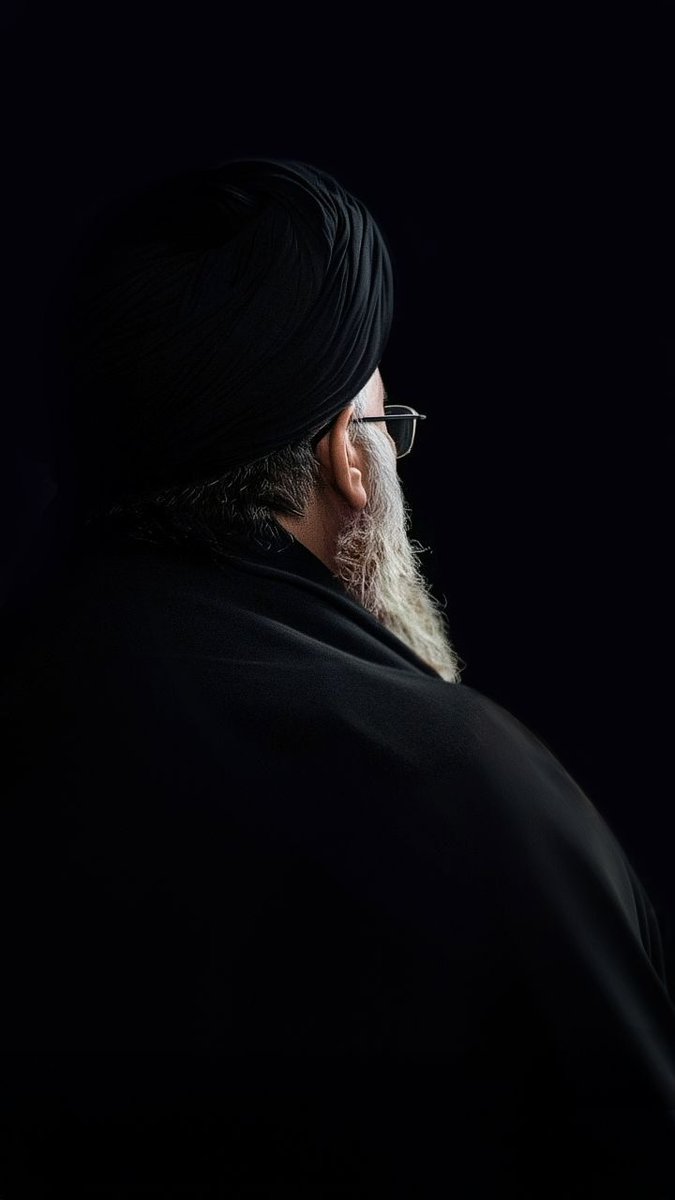 mayj10600897's tweet photo. كُلُّ مَا مَرَّ أَمَامَ اعيننا نَسِيناه, وَمَا مَرَّ بِقَلْوبنا ظَلَّ كَمَا هُوَ ...يا ساكن القلب اشتقنا وحق الحسين اشتقنا ..

#صباح_الامين https://t.co/1X2krimMmq