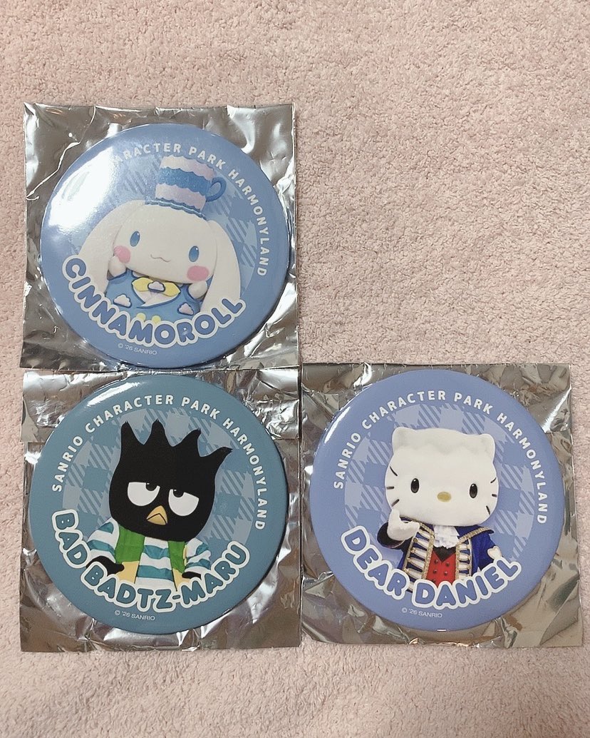 n0l963's tweet photo. 【交換/譲渡】
ハーモニーランド ビンゴ 参加賞 缶バッジ 

譲)シナモン1、キティ2、マイメロディ2、ウィッシュミーメル2
GW抽選会 シナモン1 、ばつ丸1、 ダニエル1

求)1個500円 ※現金のみ

7/12 14~19 29~8/5
ハーモニーランド手渡しのみ
お気軽にお声かけください。 https://t.co/g2mcSsi2cD