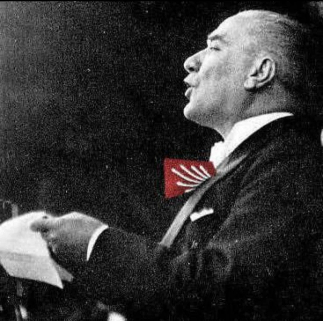 HakanDi78109647's tweet photo. " Ey Türk Gençliği . .  ! 
Birinci vazifen, Türk istiklalini, Türk Cumhuriyetini, ilelebet, muhafaza ve müdafaa etmektir." Mevcudiyetinin ve istikbalinin yegâne temeli budur ! . . #SanmakiPesEdeceğiz 
mutlu pazarlar 
g ü n a y d ı n https://t.co/CbOv1wEwCd